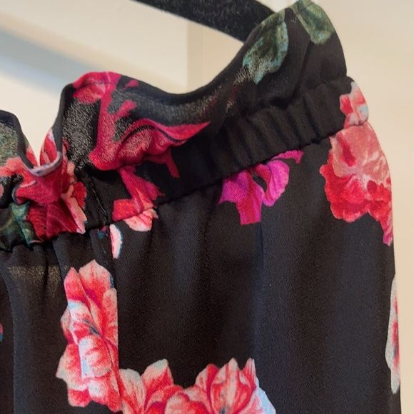 VINCE CAMUTO Floral Off Shoulder Blouse - Picture 10 of 15